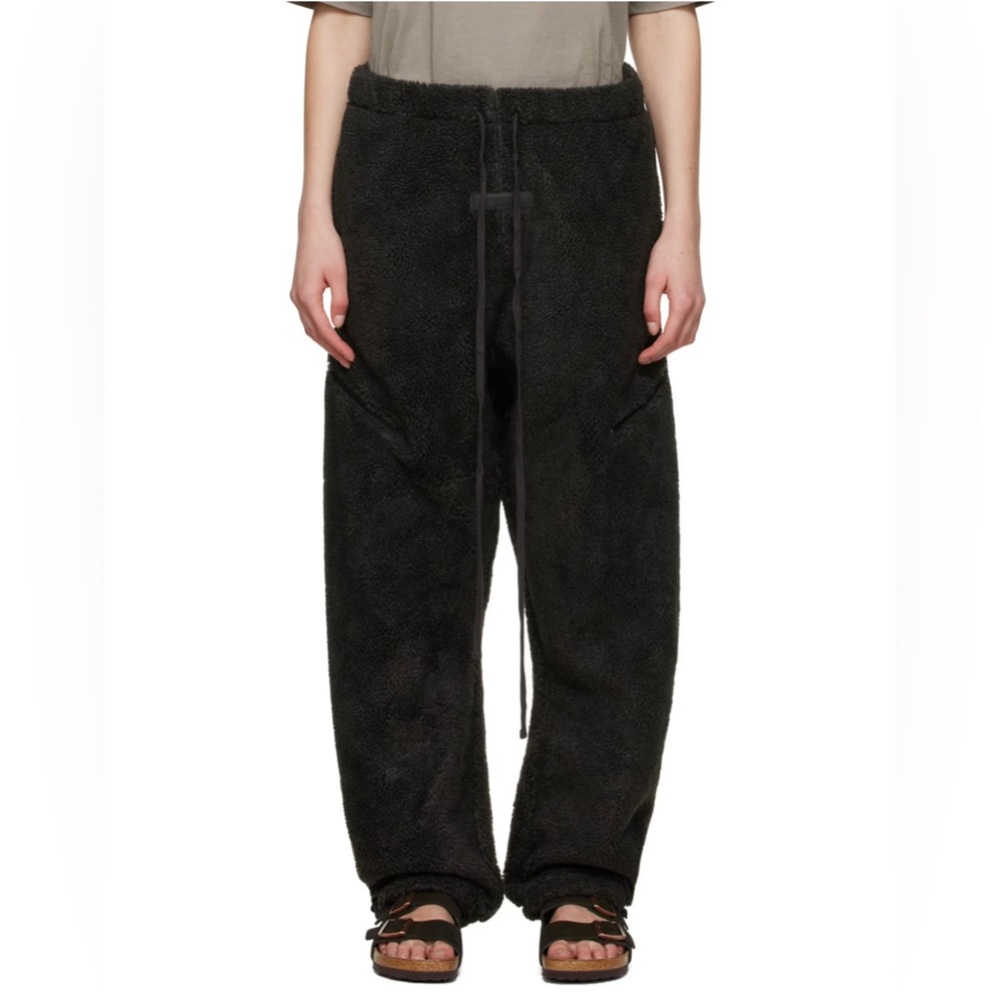 Fear of God Essentials Relaxed Polar Fleece Pant